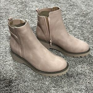 Cream Ankle Boots with Side Zippers and Rounded Toe